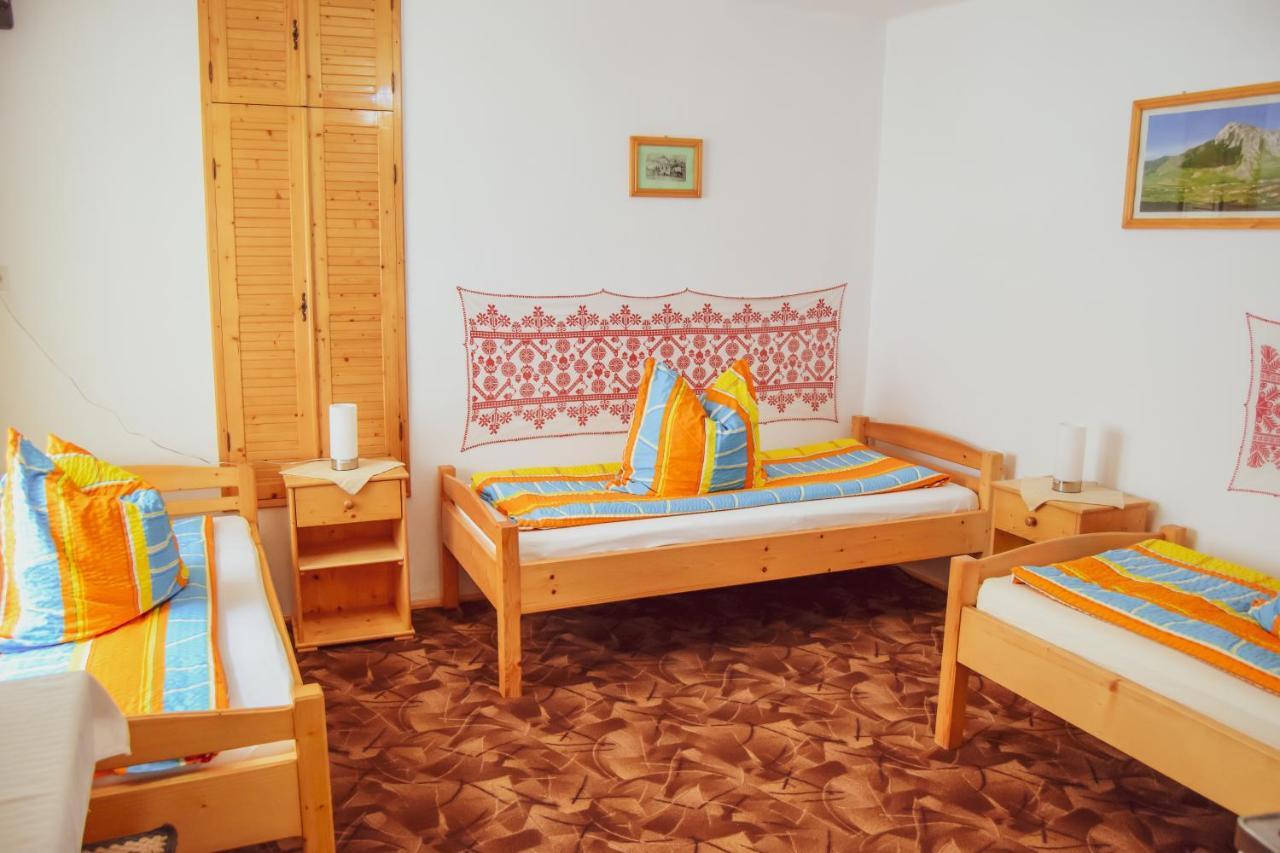 Casa De Vacanta Harsfa Vendeghaz Ріметя Екстер'єр фото