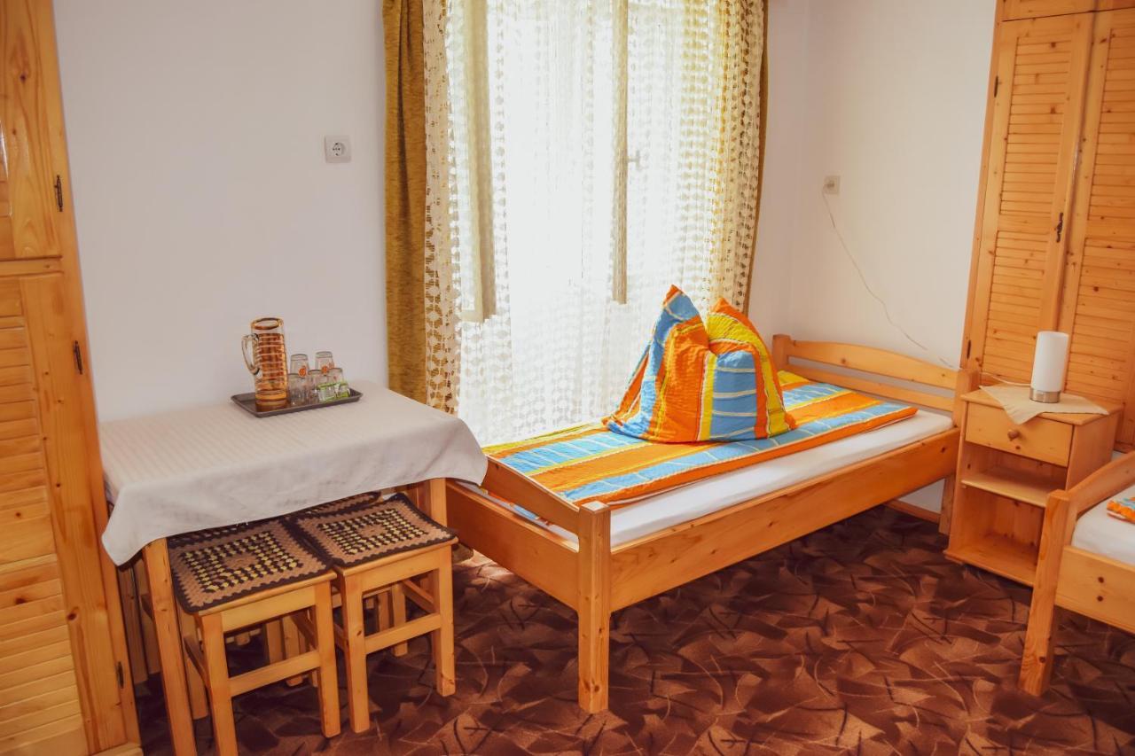 Casa De Vacanta Harsfa Vendeghaz Ріметя Екстер'єр фото